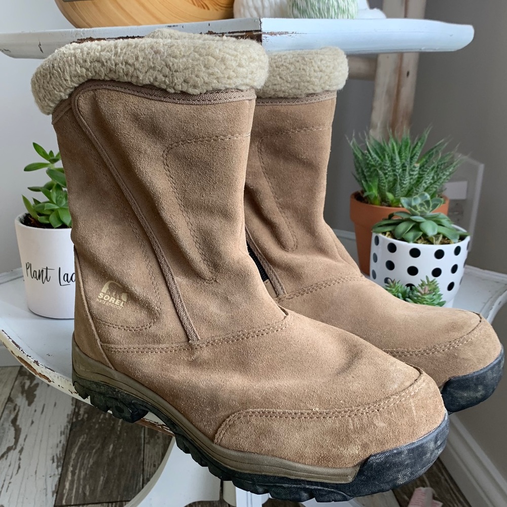 Women’s Waterproof Sorel Boots 10